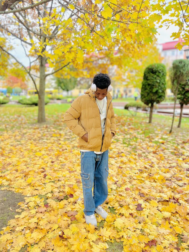  54247480  Daniel, 20 ,    