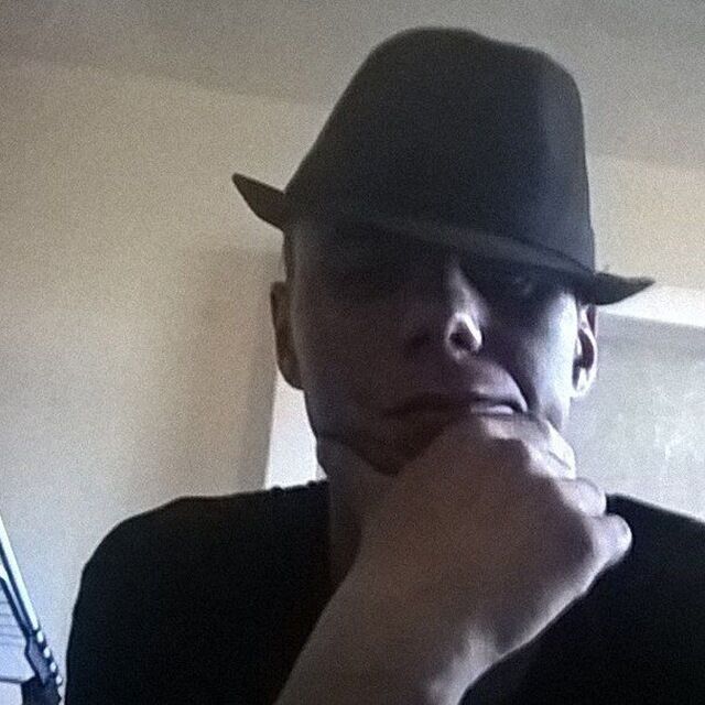  49946760  , 32 ,    