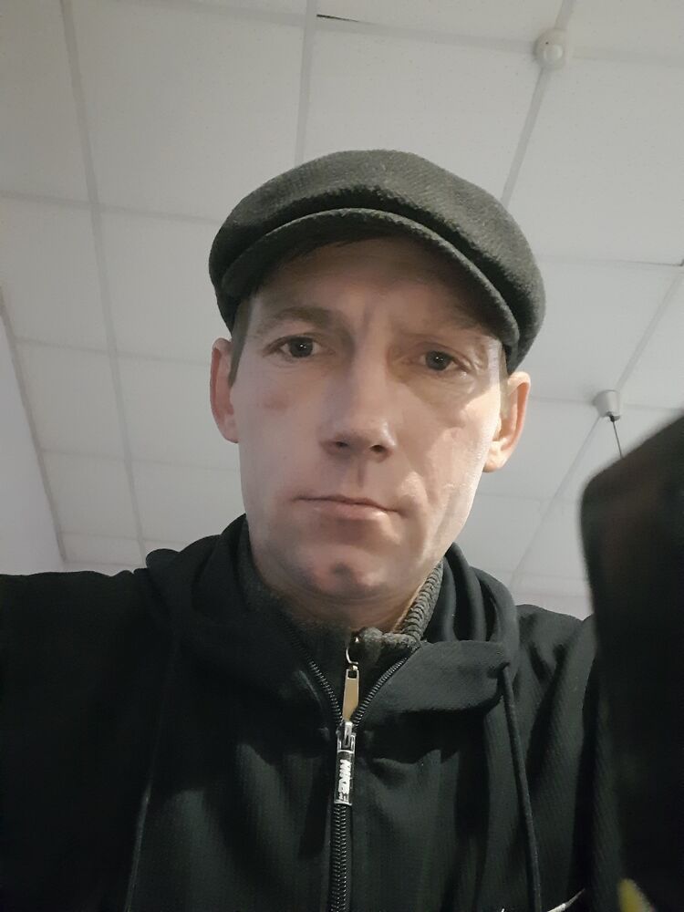  48933670  , 37 ,    