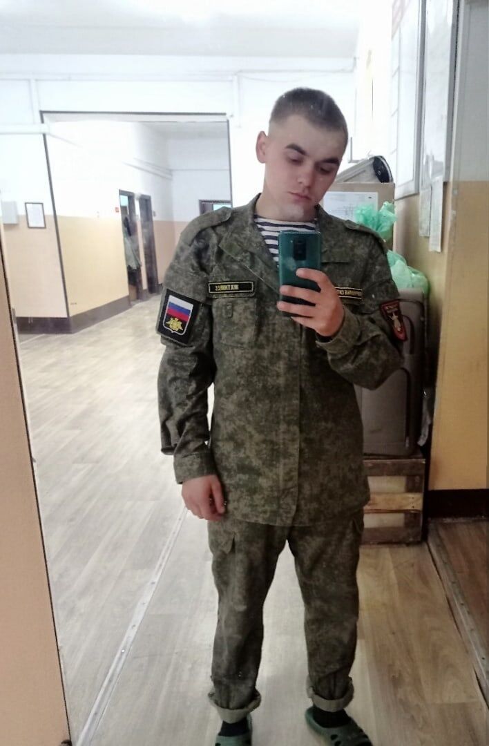  39863350  Serezha_aa, 22 ,    