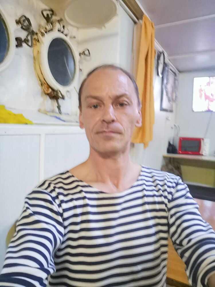  43161510  , 49 ,    