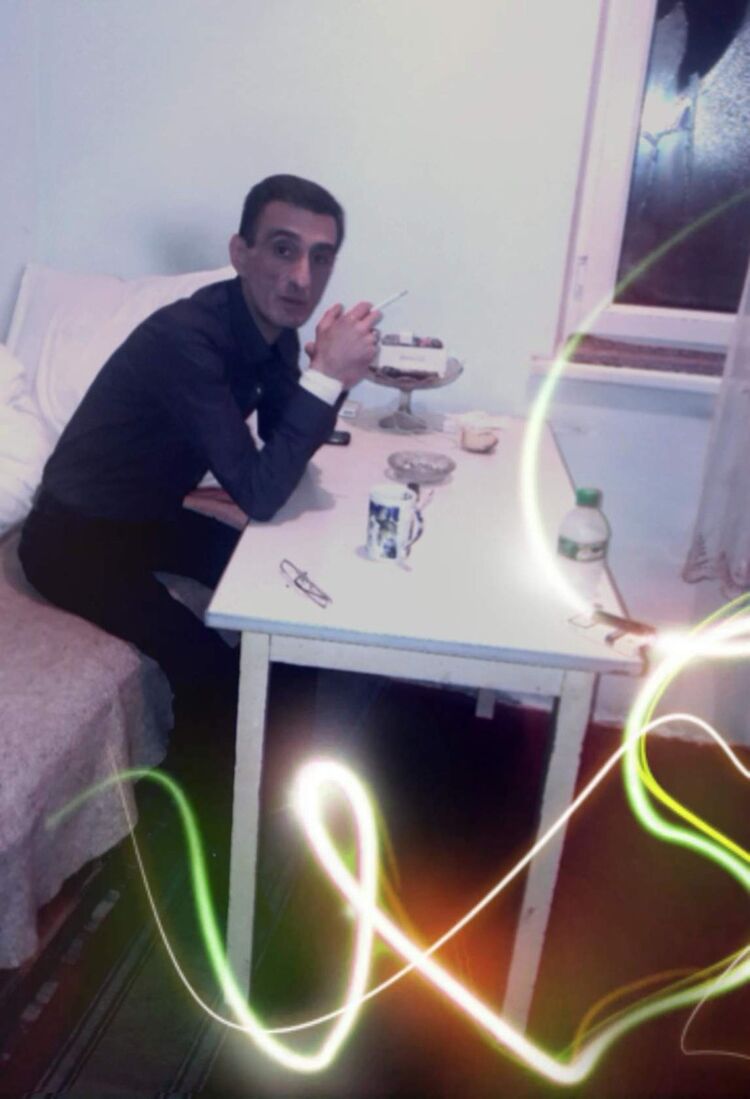  ,   Garik, 52 ,   ,   , c 