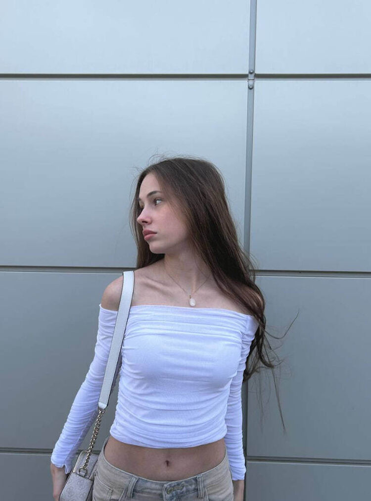  54348330  , 27 ,    -