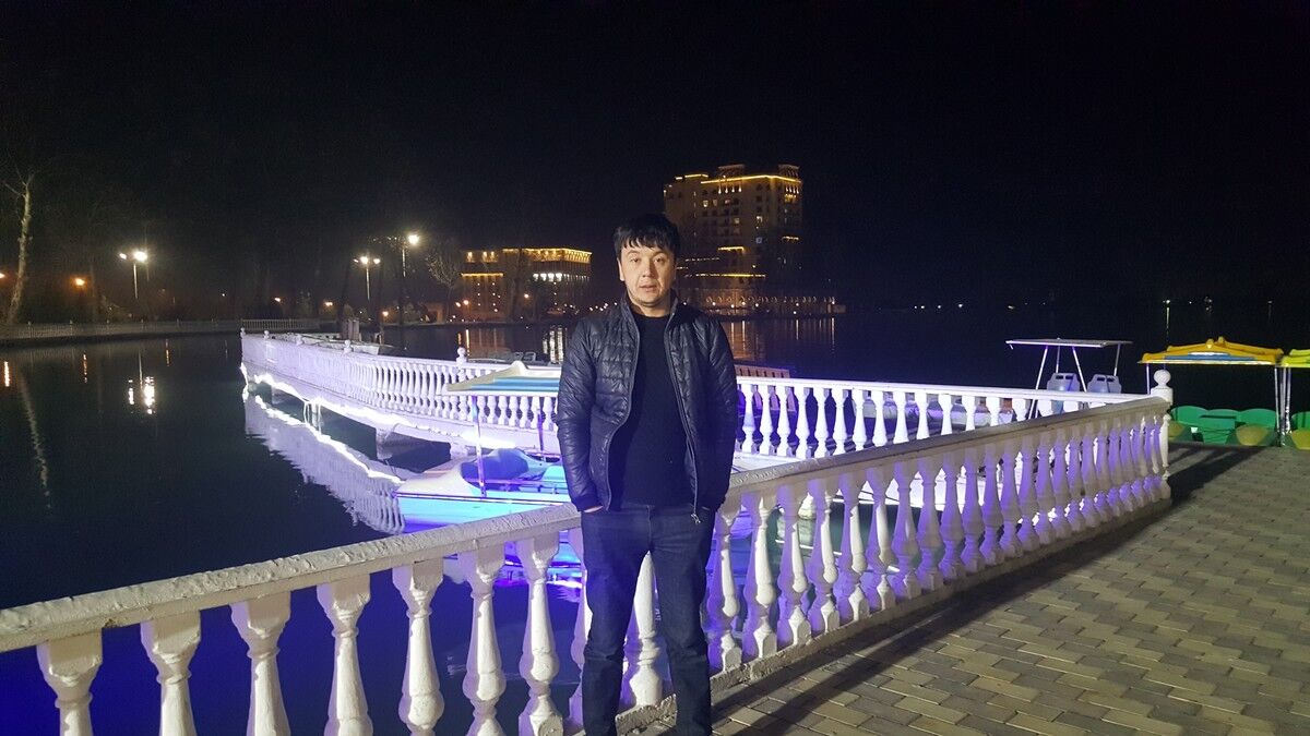  ,   Akmal, 37 ,   ,   , c 