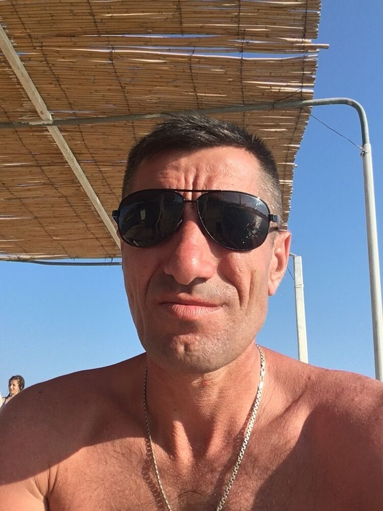  ,   Costel, 47 ,   