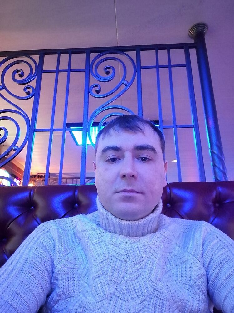  26144110  Andrey, 43 ,    