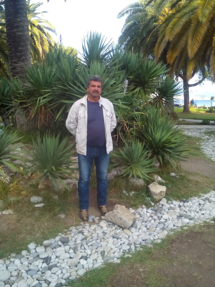  40724450  Yury, 66 ,    