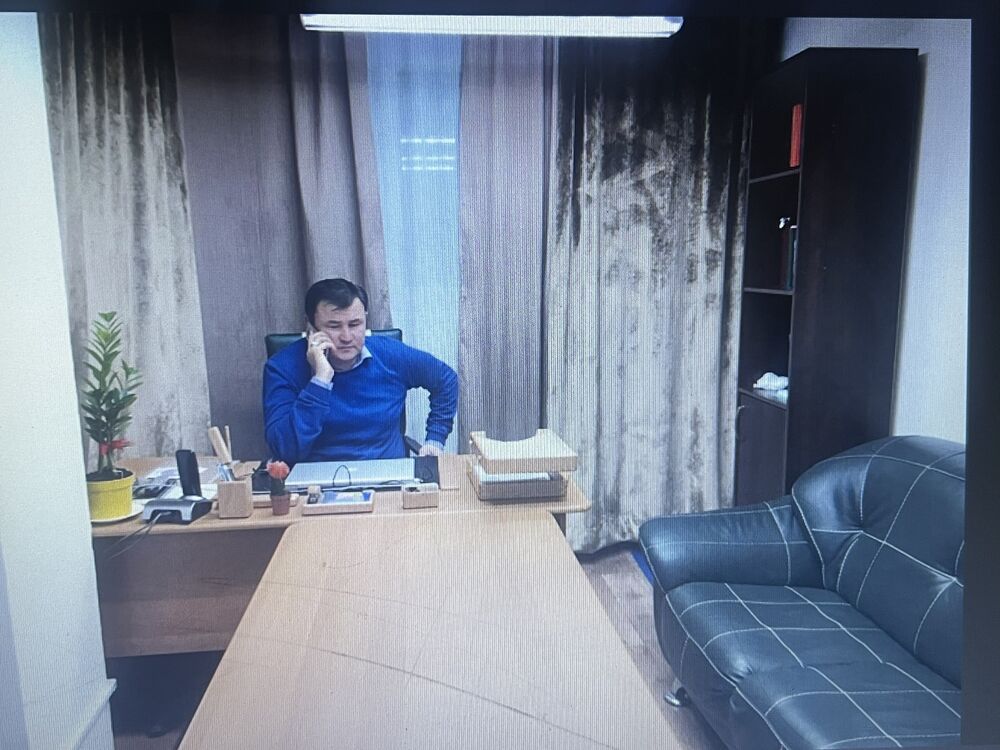  43527360  Men, 44 ,    