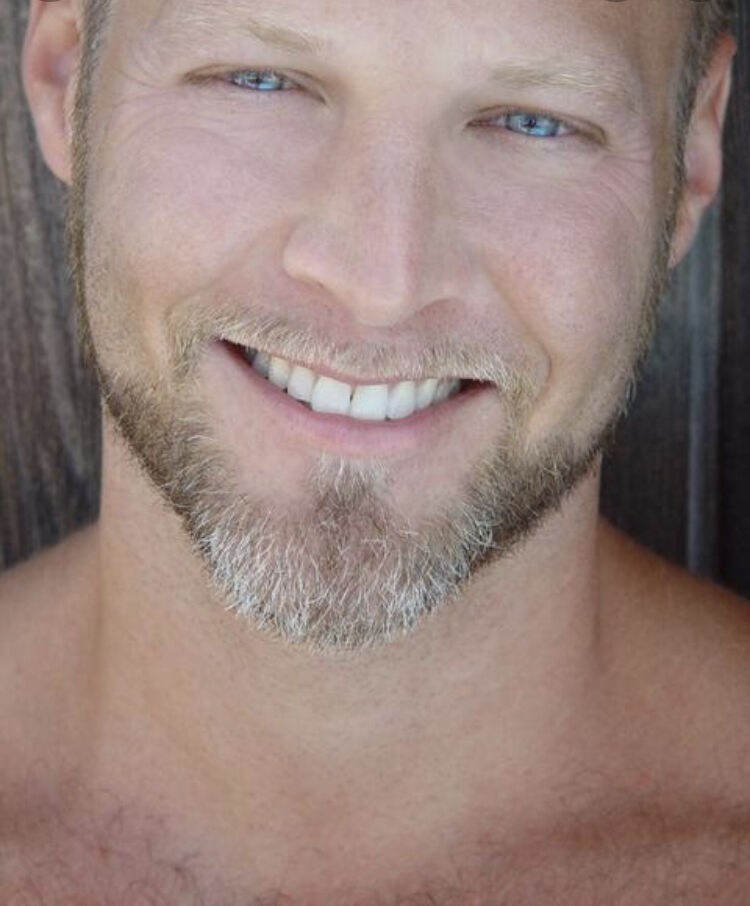  ,   Alex, 41 ,   ,   