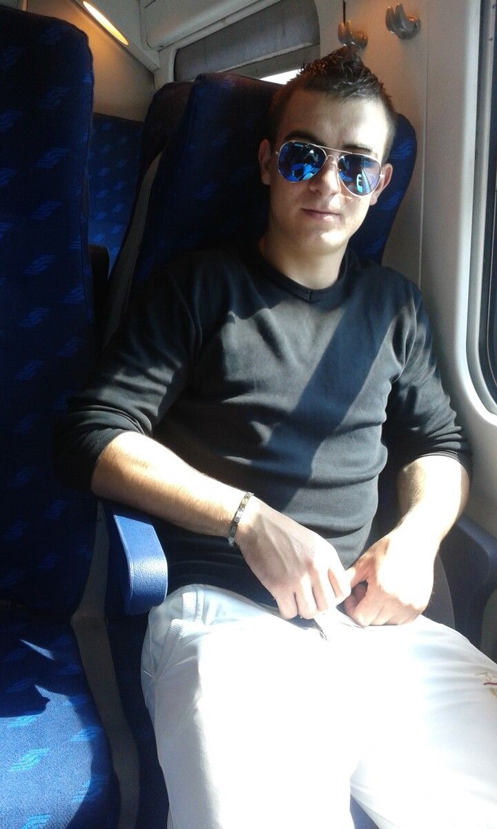  6242230  Yevhen, 29 ,    