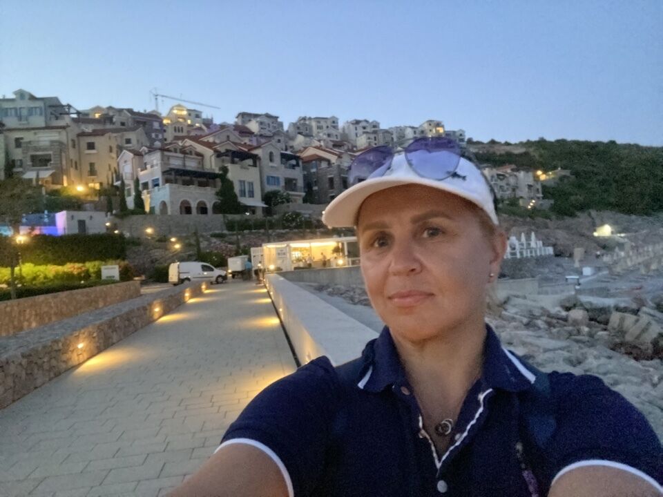  52628400  Natalia, 57 ,    