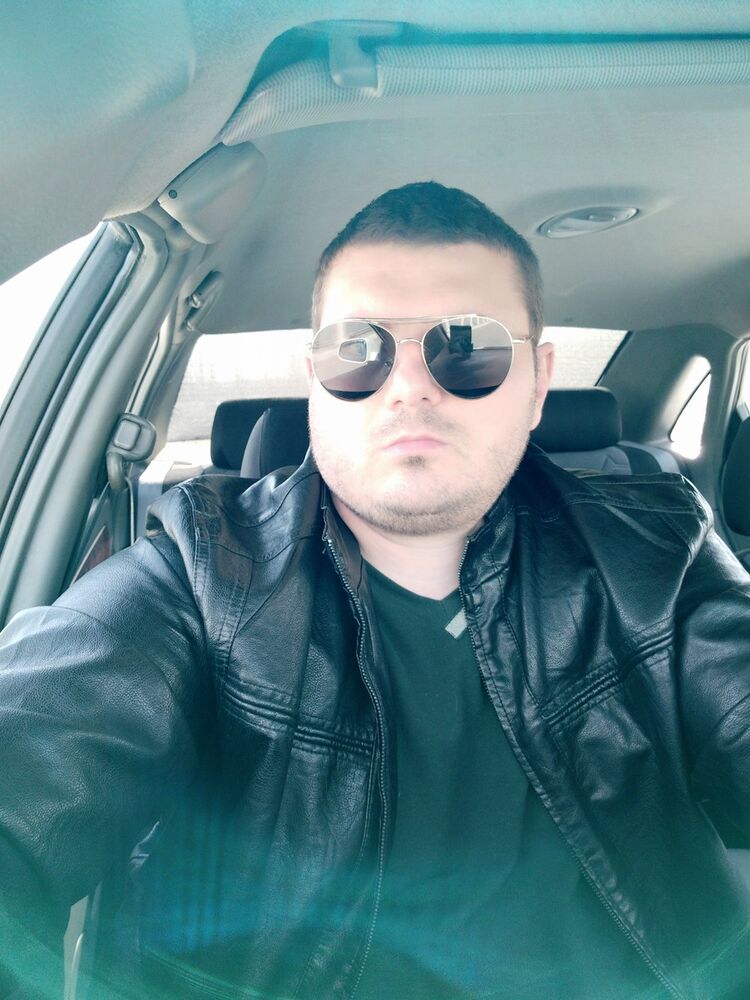  ,   Denis, 41 ,   ,   , c 