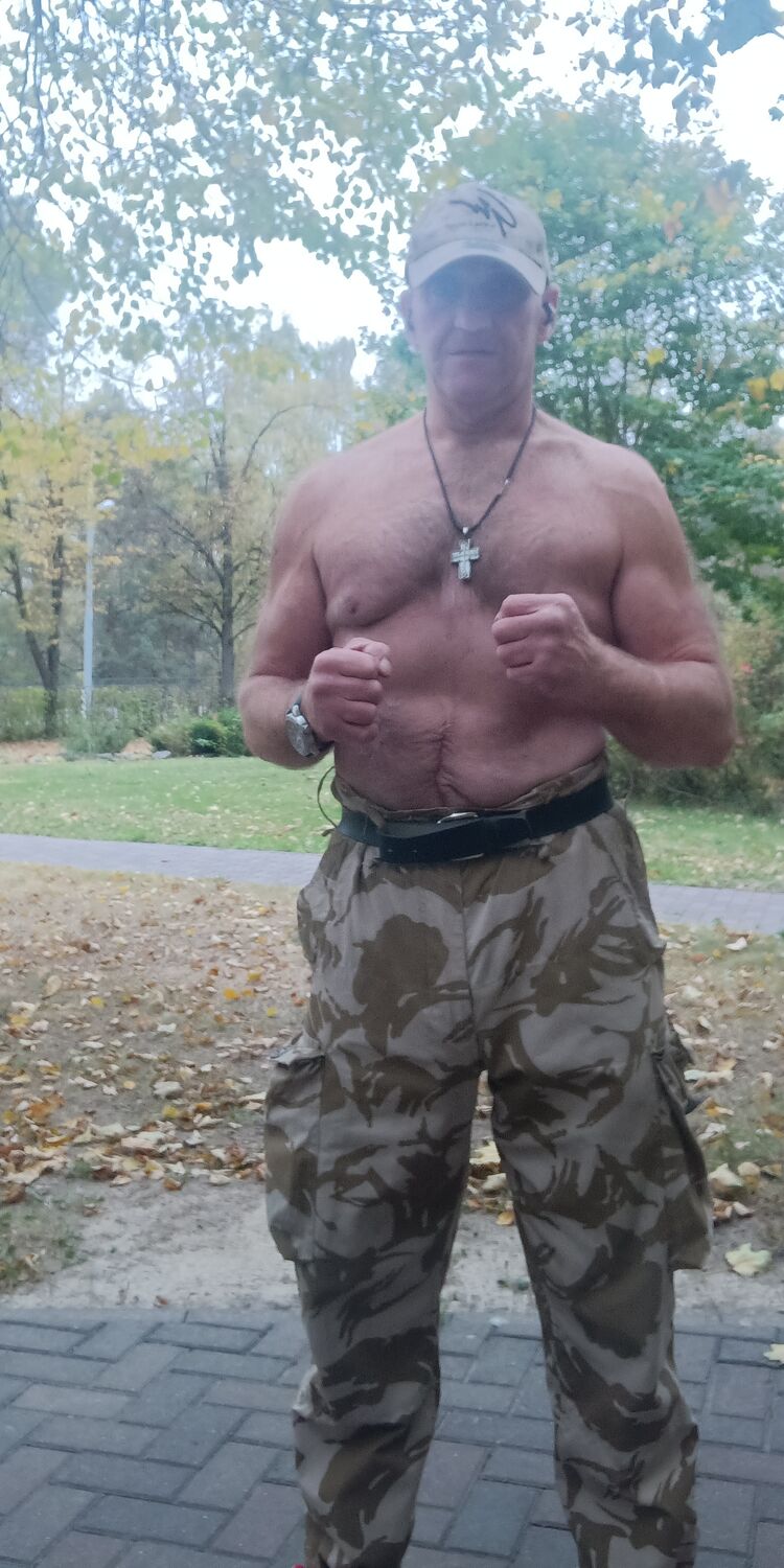  46867330  , 48 ,    