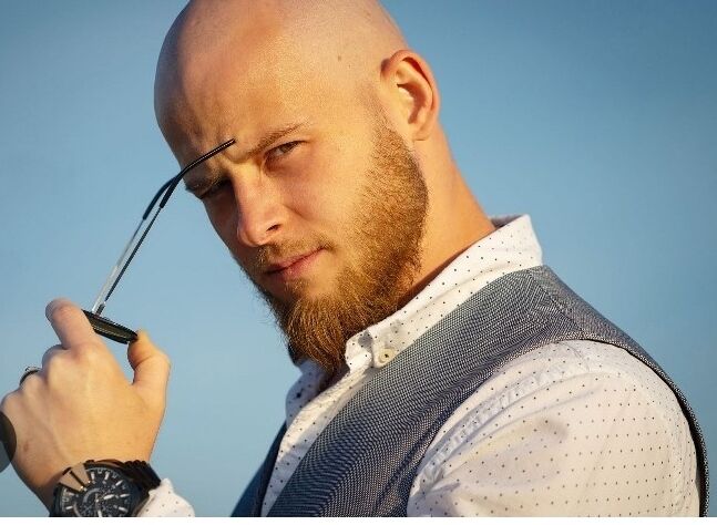  33210180  Freeman, 25 ,    -