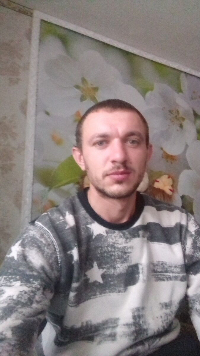  ,   Ruslan, 34 ,   