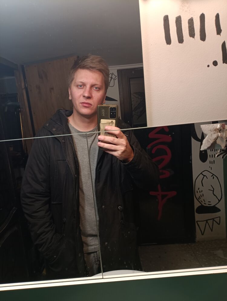  40050760  , 33 ,    