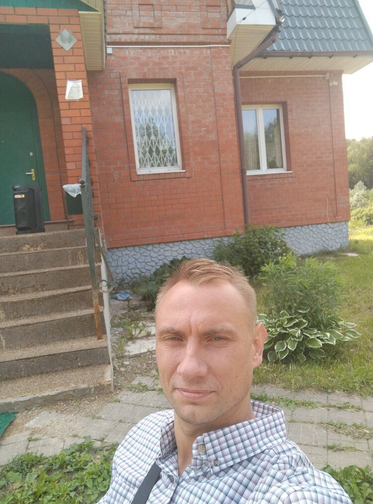  52648700  , 38 ,    