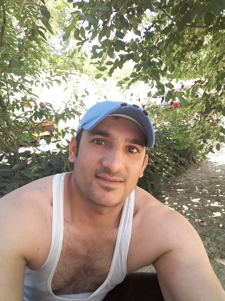  ,   Temur, 37 ,  