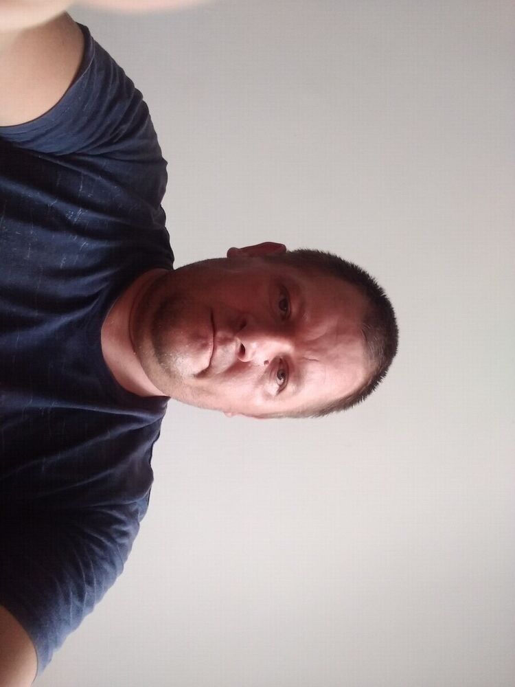  21054360  , 42 ,    