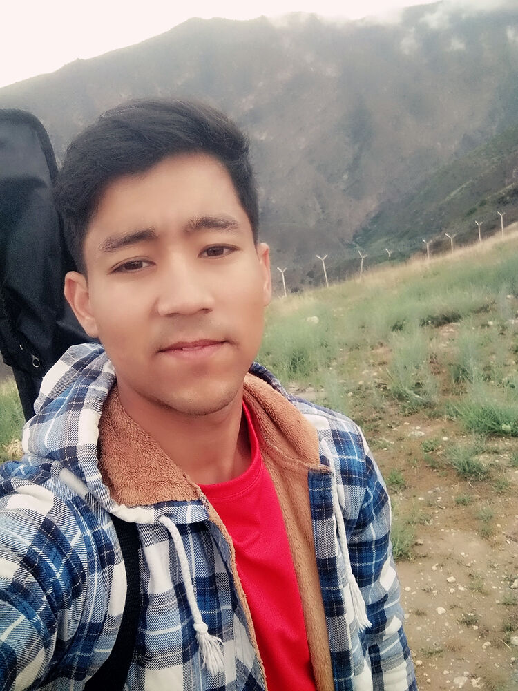  22856870  Dayanch, 26 ,    