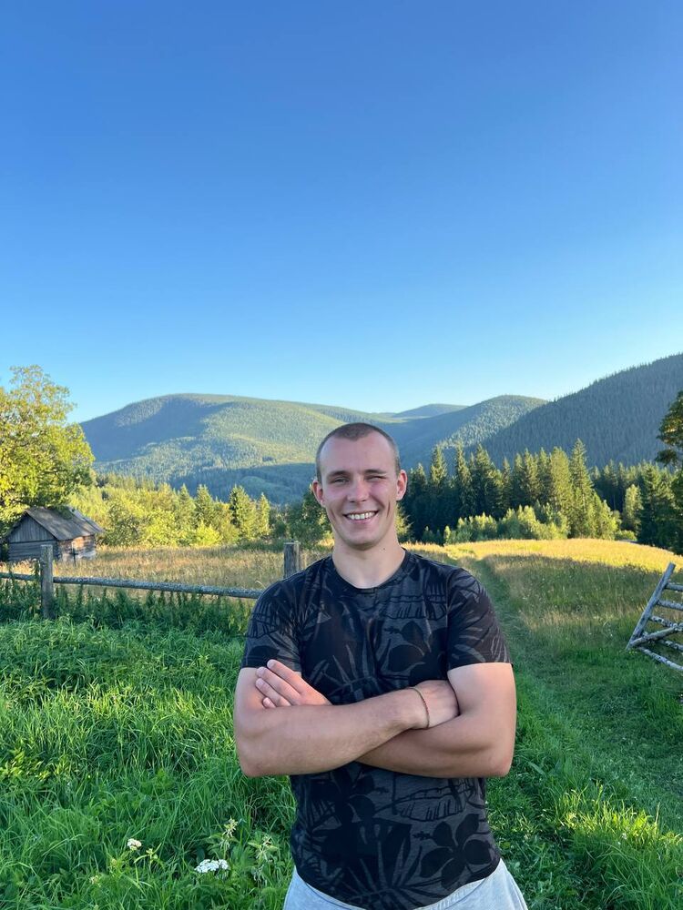  54260920  Big friends, 23 ,    