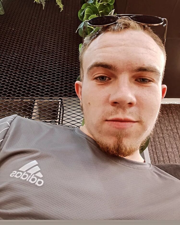  44367920  Danil, 23 ,    --