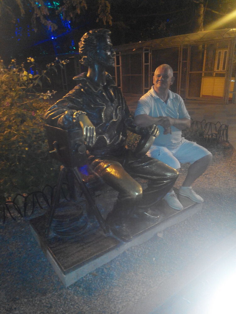  4776970  Igor, 52 ,    