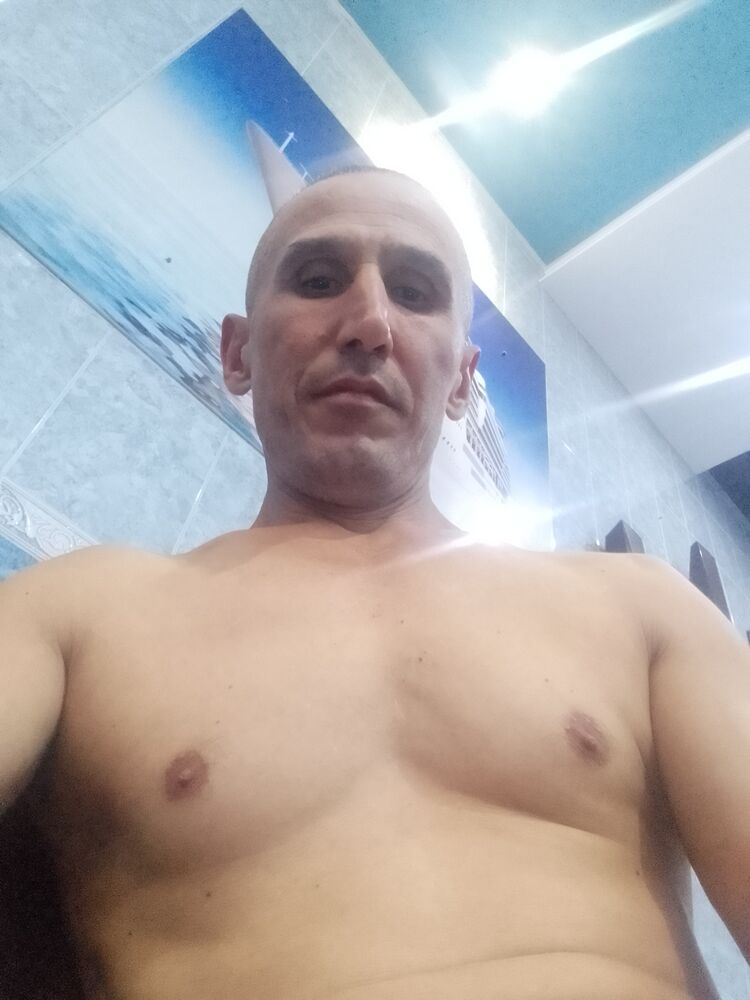 37657240  , 42 ,    