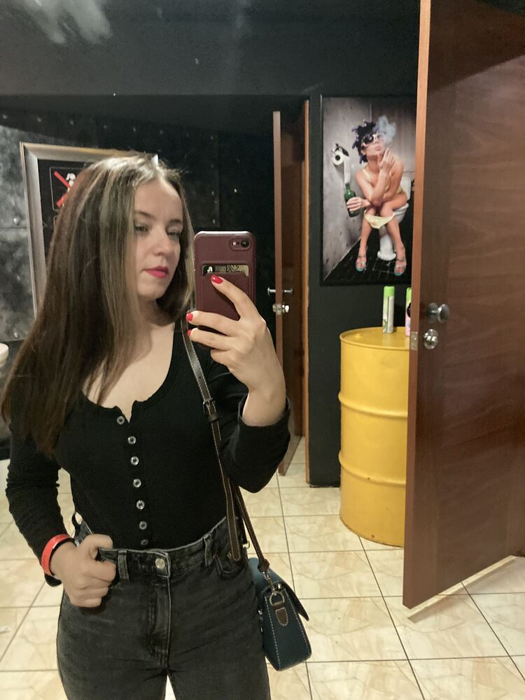  40921650  , 37 ,    