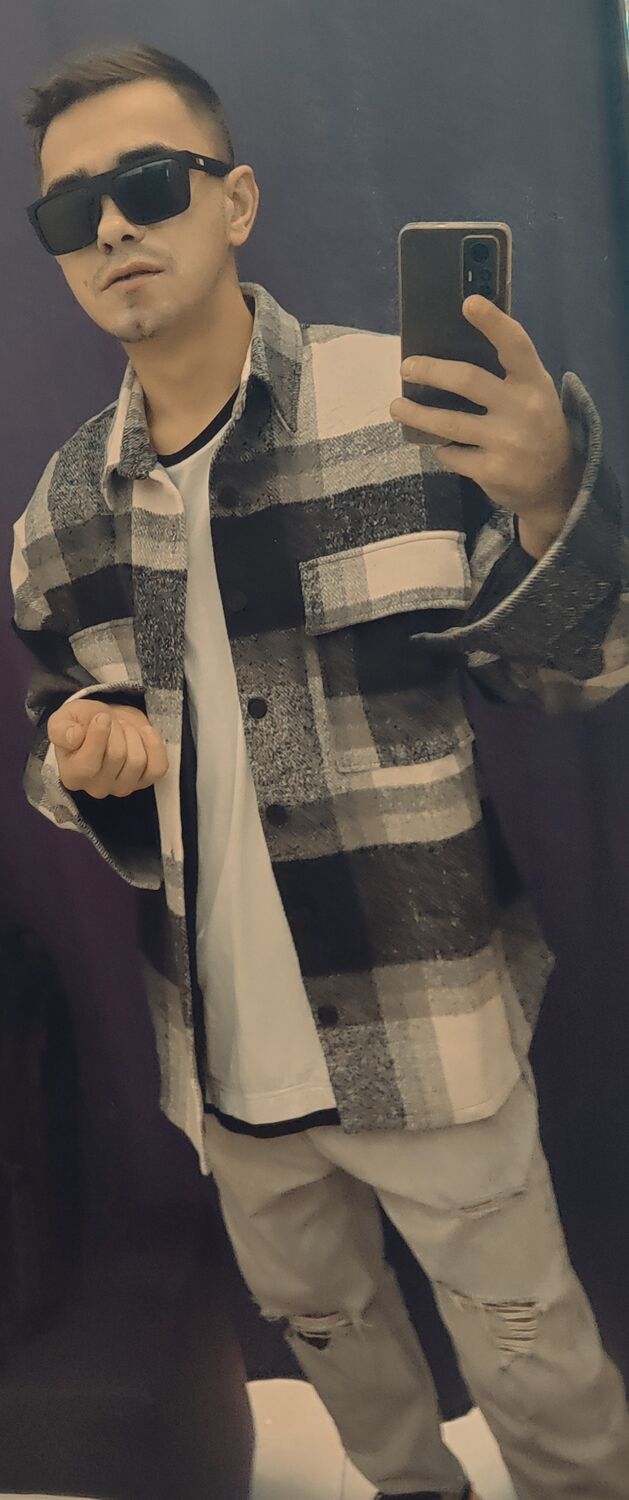  49772670  , 28 ,    