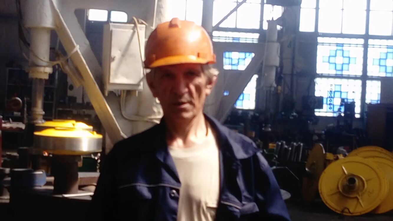  46205190  , 56 ,    