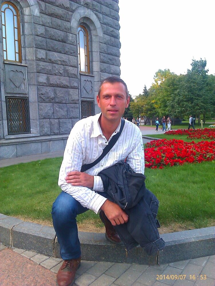  ,   Nikolya, 49 ,   ,   , c 