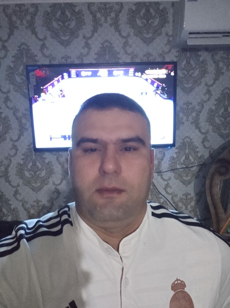  ,   JAMIK, 33 ,   ,   