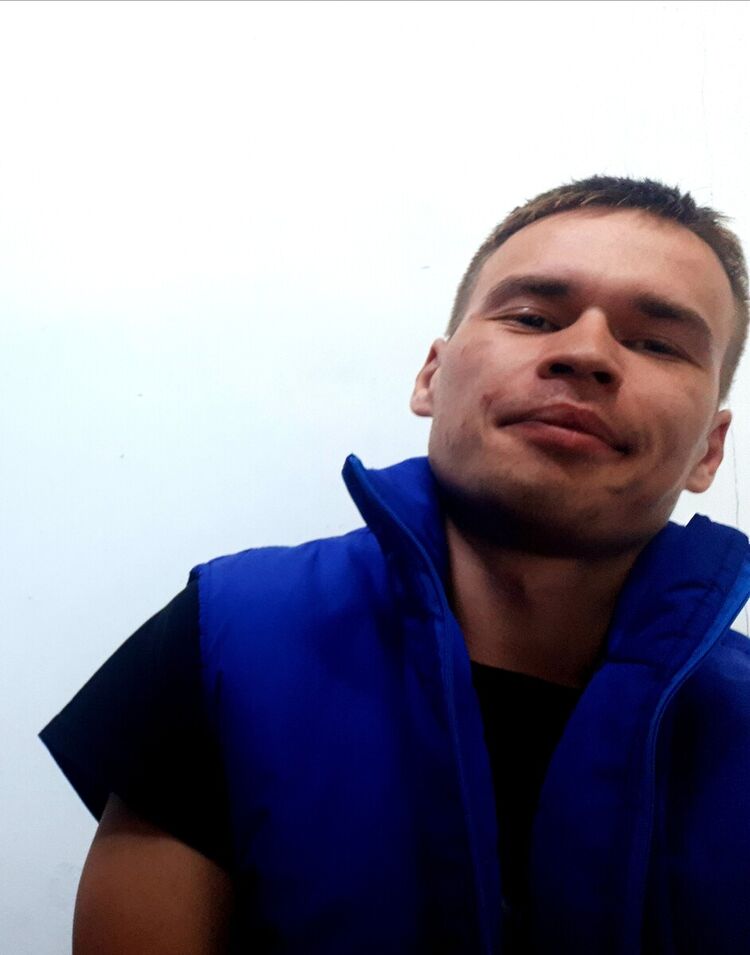  22415570  , 27 ,    