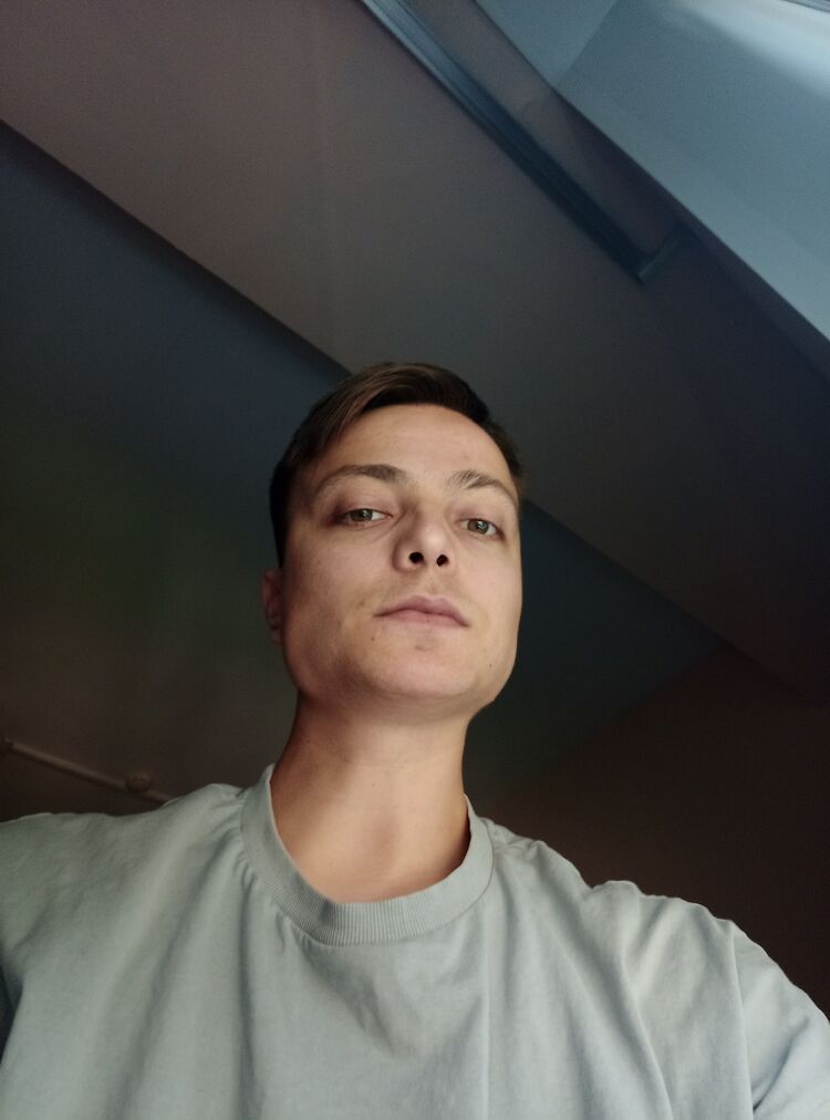  52804490  , 27 ,    
