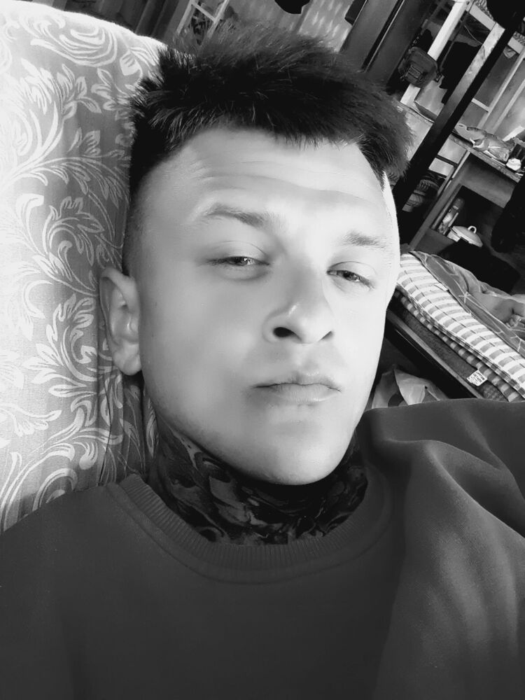  37747390  Tolik, 25 ,    
