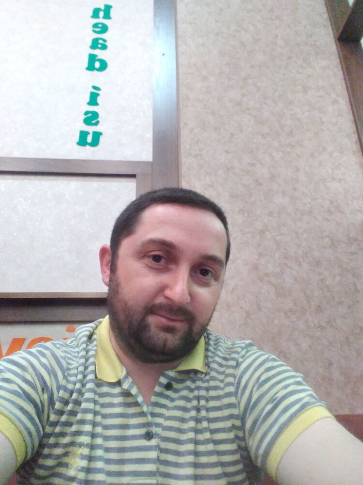  28359160  Rasim, 38 ,    