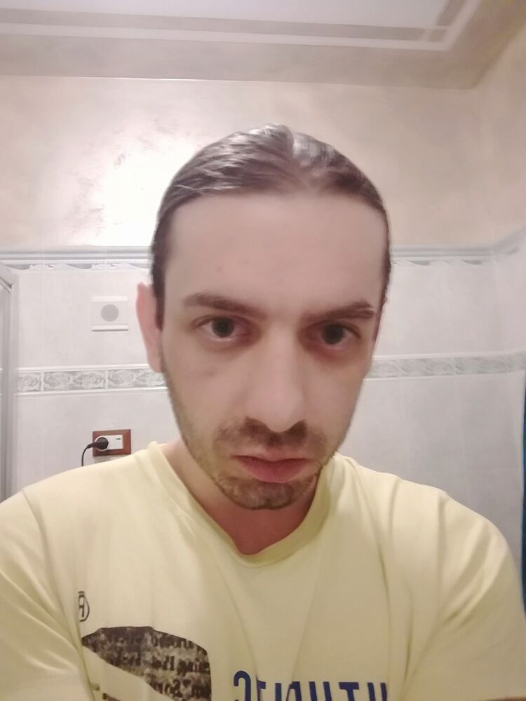  10988930  Alex, 33 ,    