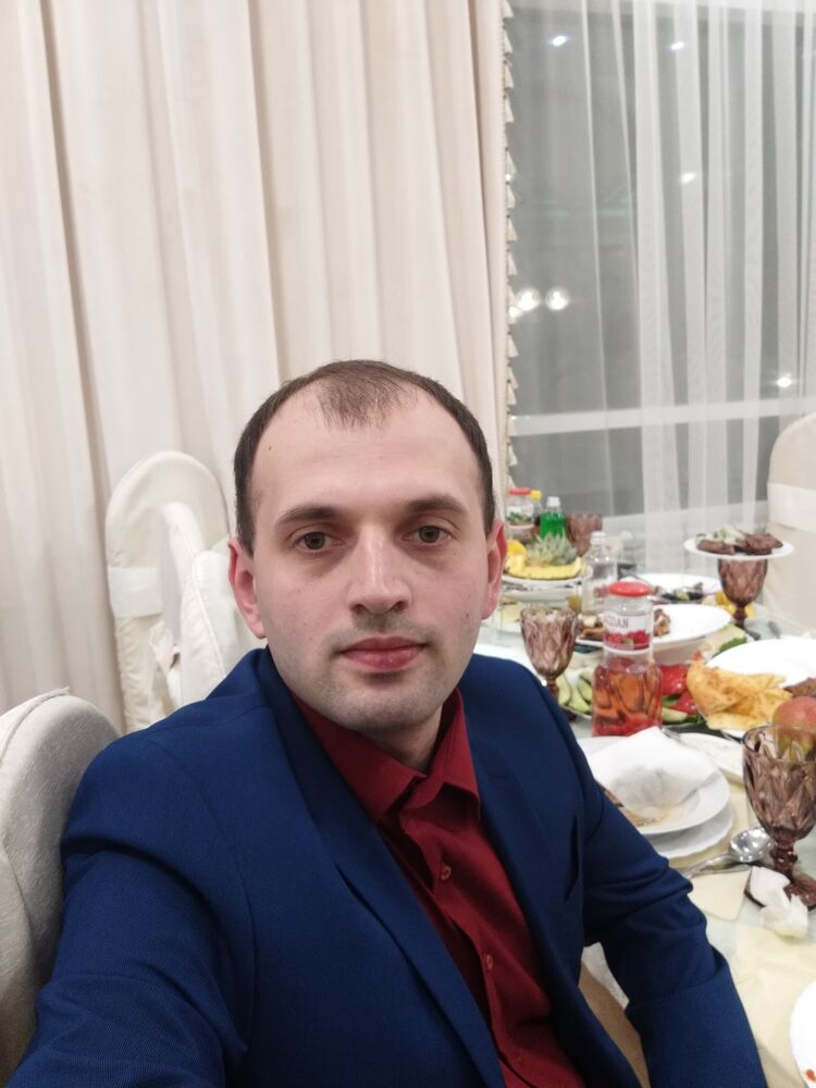  48696510  , 28 ,     