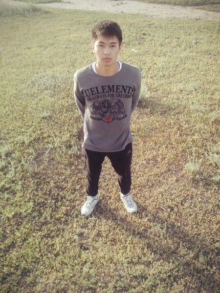  5208260  Nikke, 31 ,    