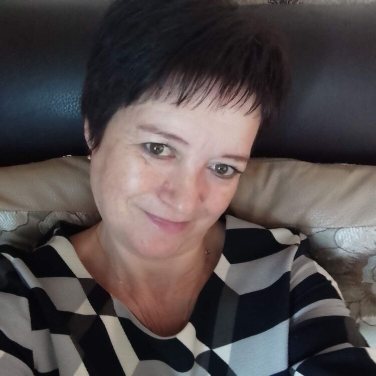  36311270  Svetlana, 53 ,    
