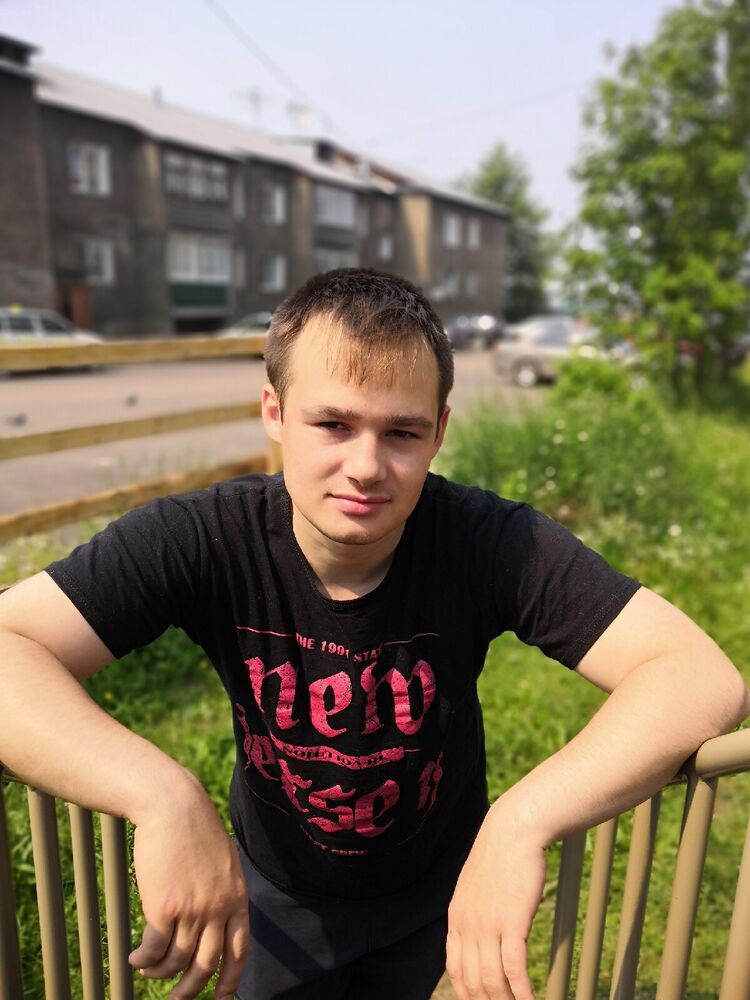  49222260  Pavlik, 29 ,    