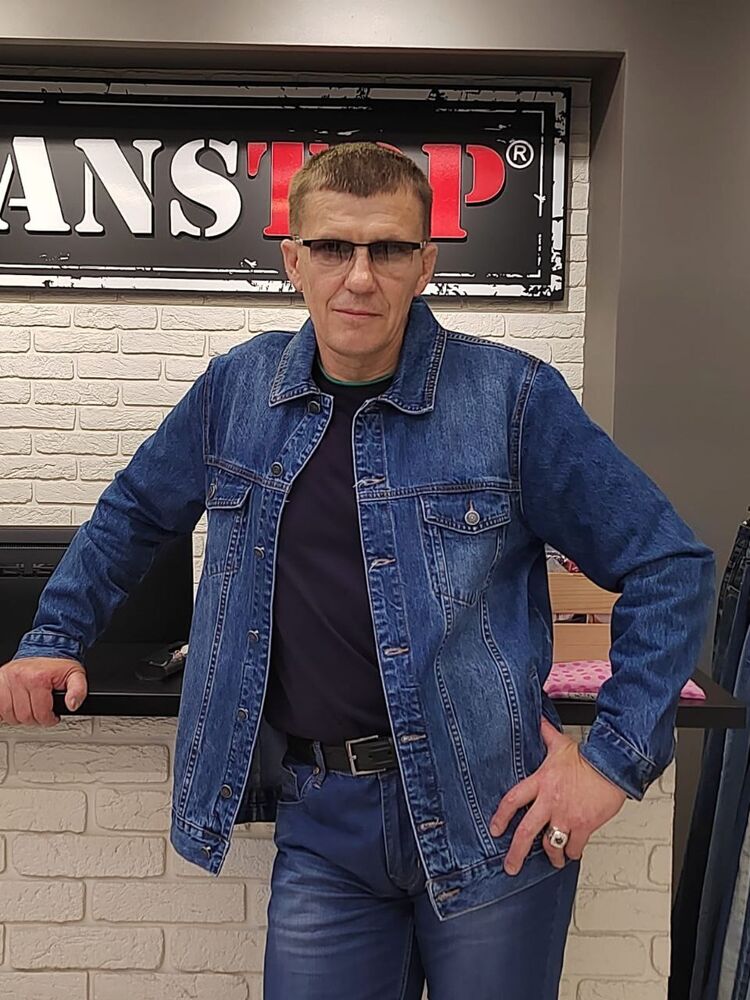  ,   Aleksandr, 55 ,   c 