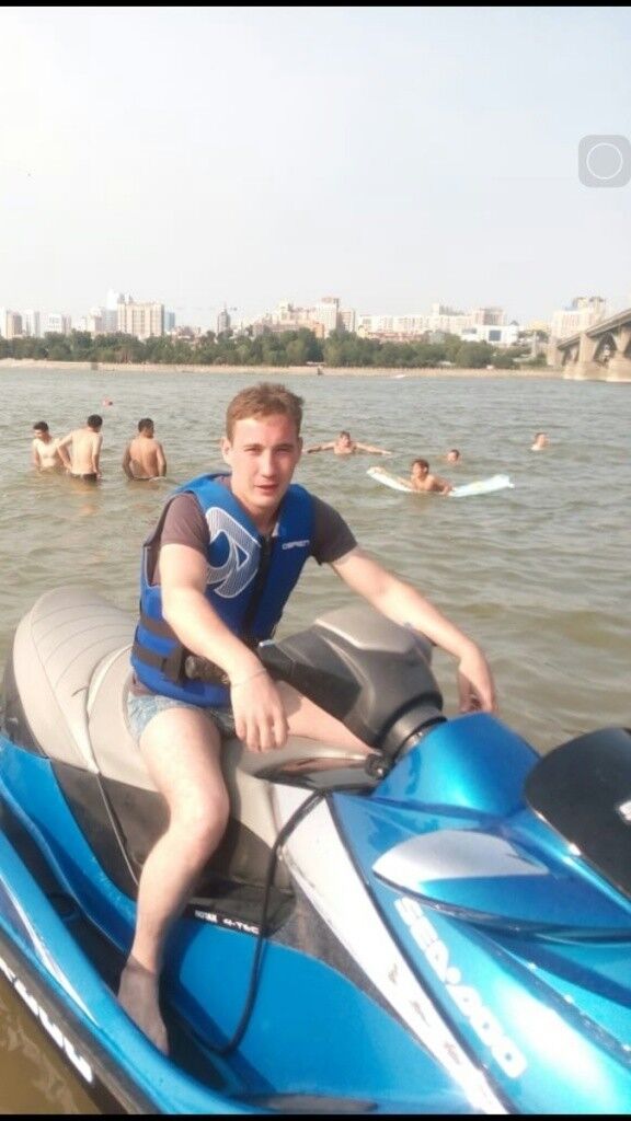  18123880  Zaqa, 30 ,    