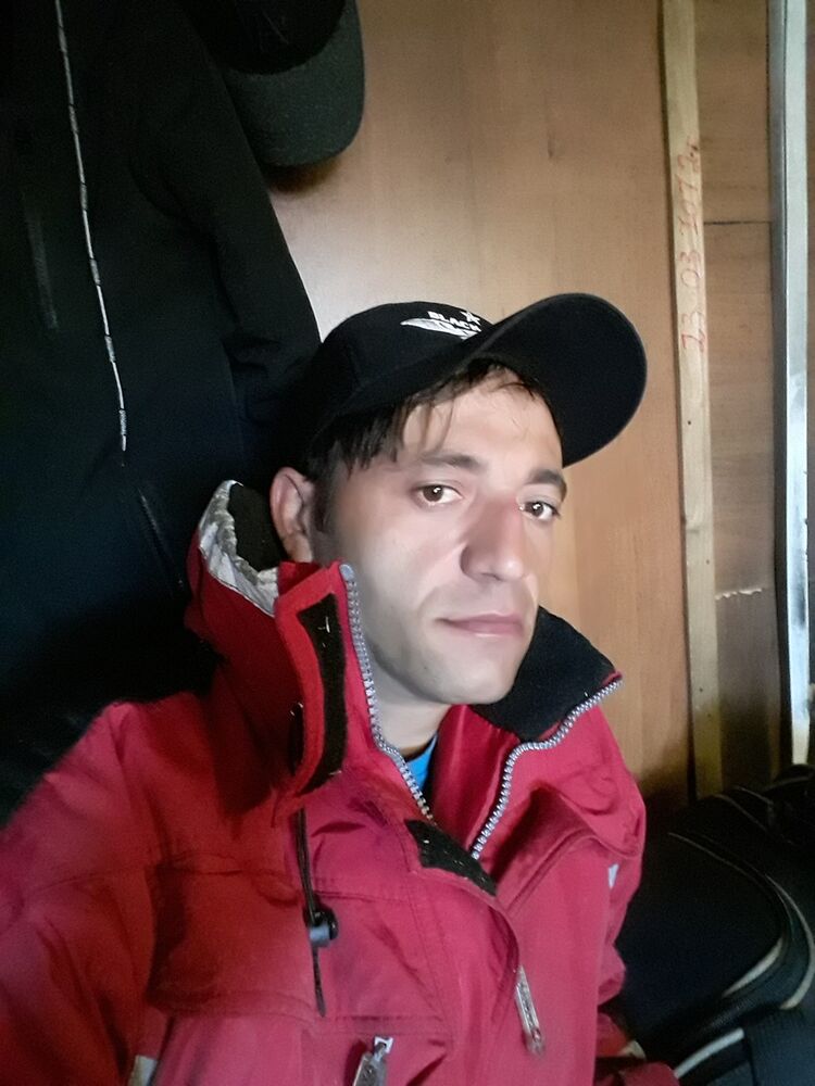  -,   , 44 ,  