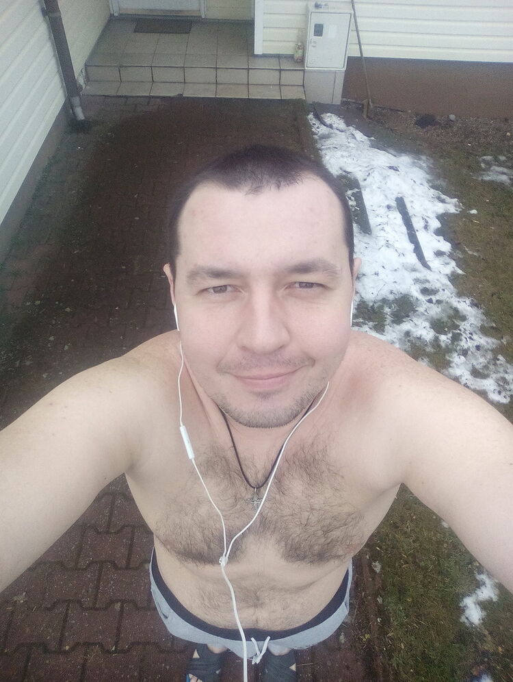  ,   Jastin, 35 ,   