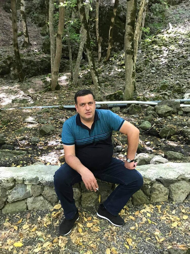  ,   Sam, 25 ,   ,   