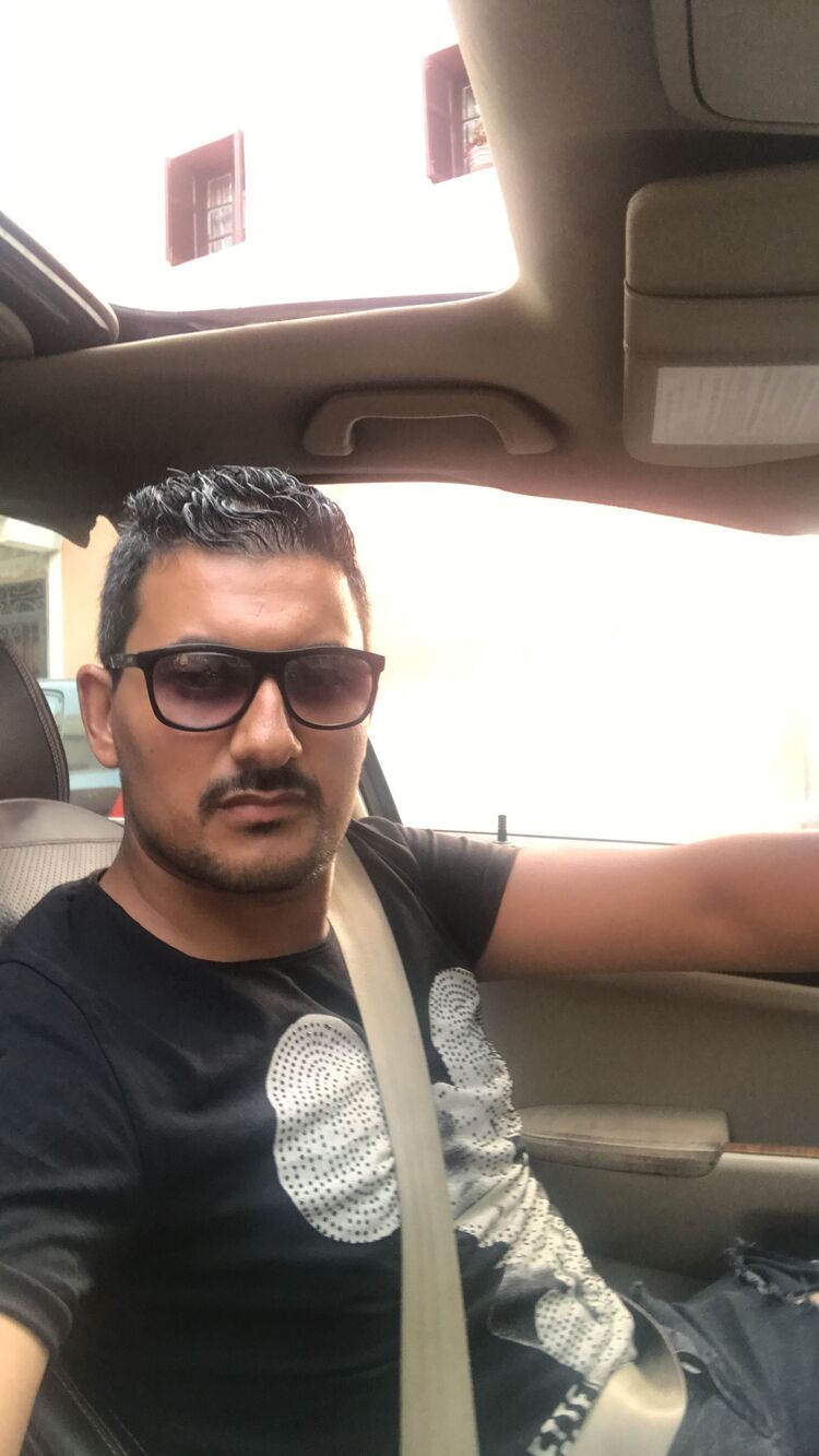  38275360  Noureddine, 35 ,    