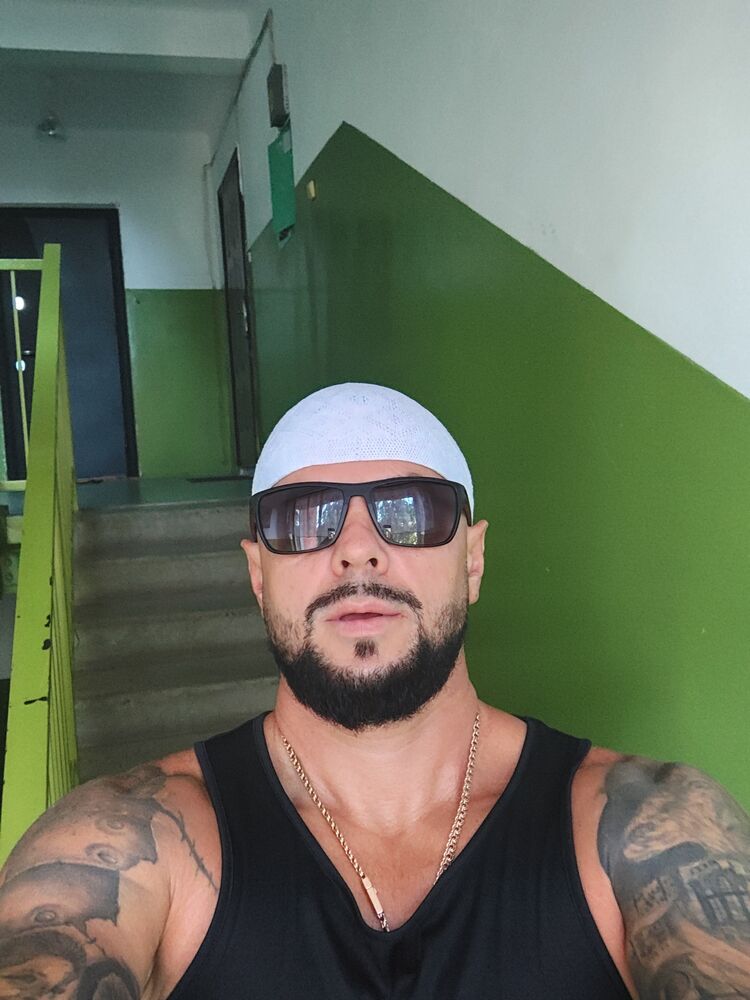  44770110  Roman, 45 ,    