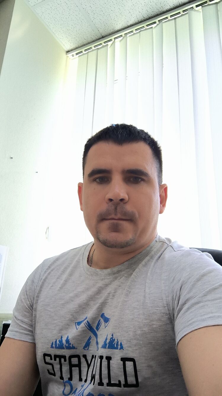  43268890  , 27 ,    
